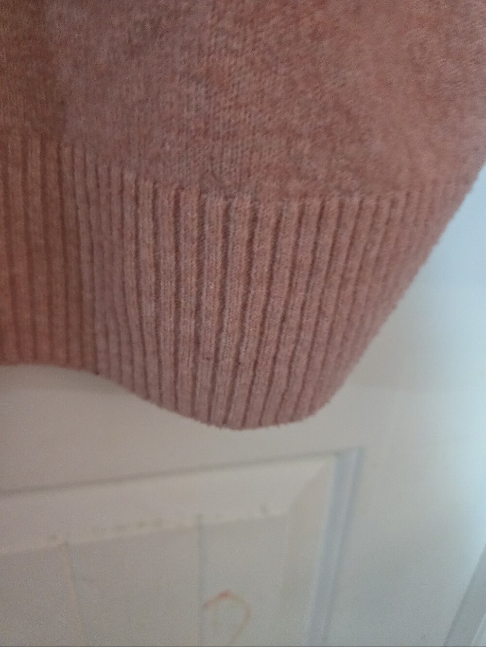 H&M Pink Soft Knit V-Neck Sweater Women's Medium Oversized Cozy Pullover - Picture 6 of 7
